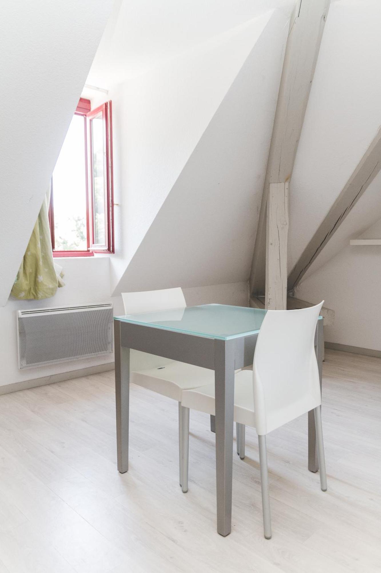 Terres De France - Appart'Hotel Le Splendid 알레바르드 외부 사진